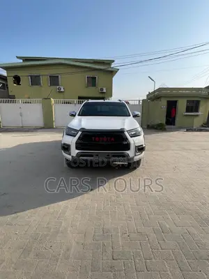Toyota Hilux 2017 White
