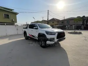 Toyota Hilux 2017 White
