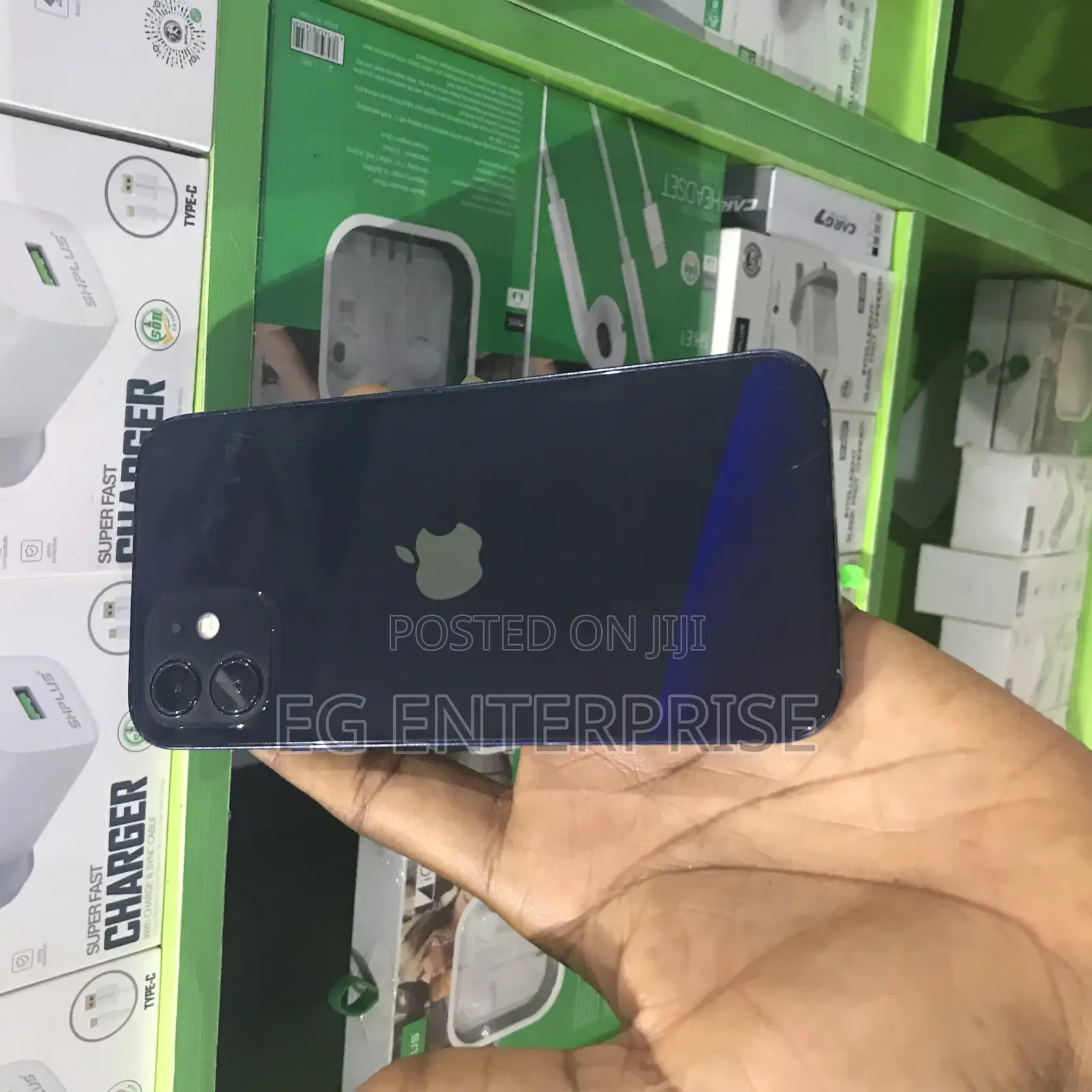 Apple iPhone 12 64 GB Black