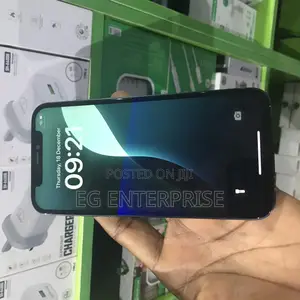 Apple iPhone 12 64 GB Black