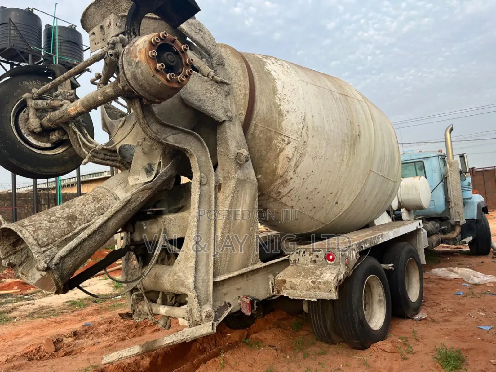 9 Cubic Meter Mobile Concrete Mixer - Foreign Use