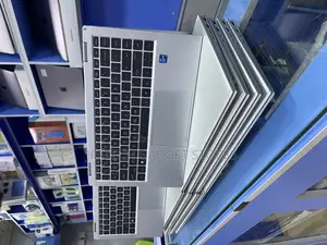 Laptop HP EliteBook 1040 G8 16GB Intel Core i5 SSD 512GB