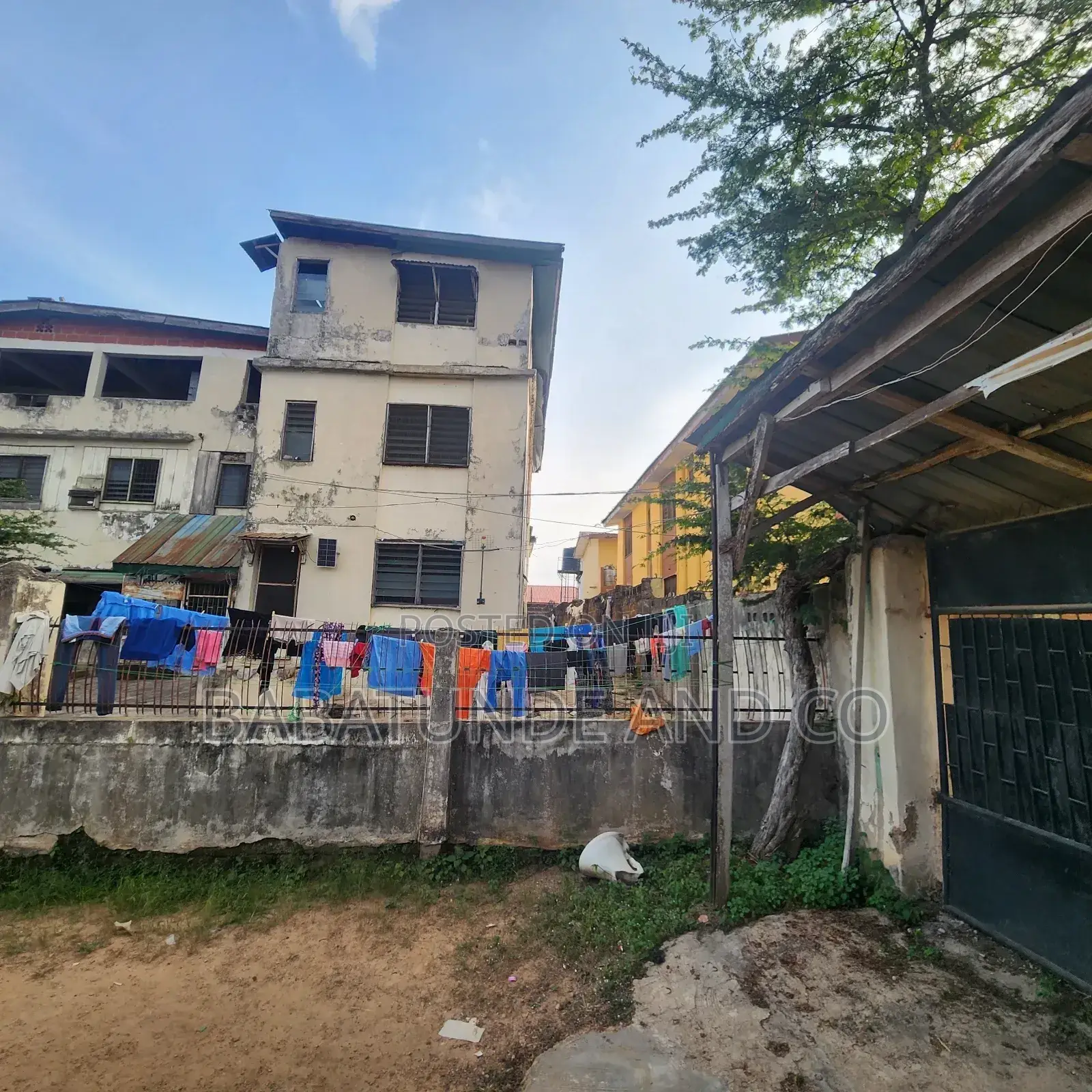 20bdrm Block of Flats in Felele, CHallenge / Ibadan for sale for sale ...