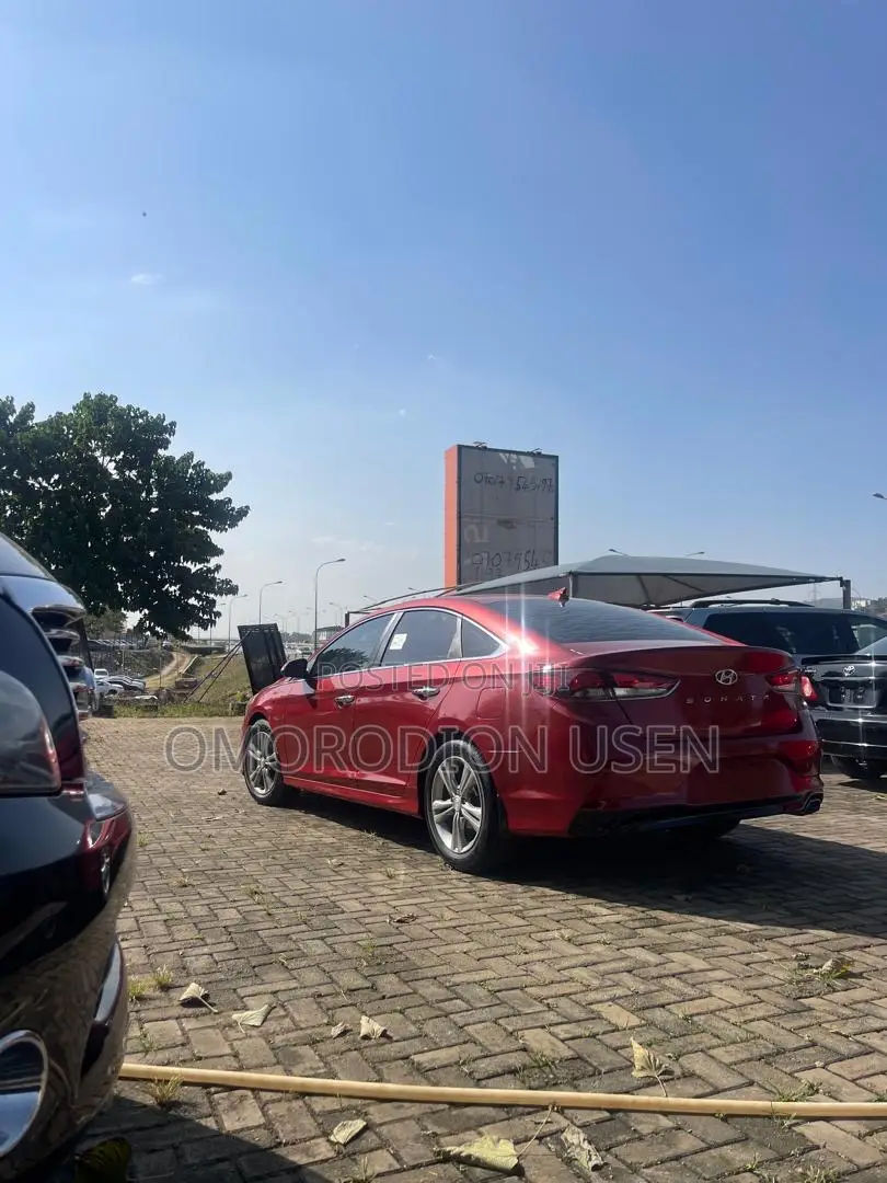 Hyundai Sonata 2018 Red