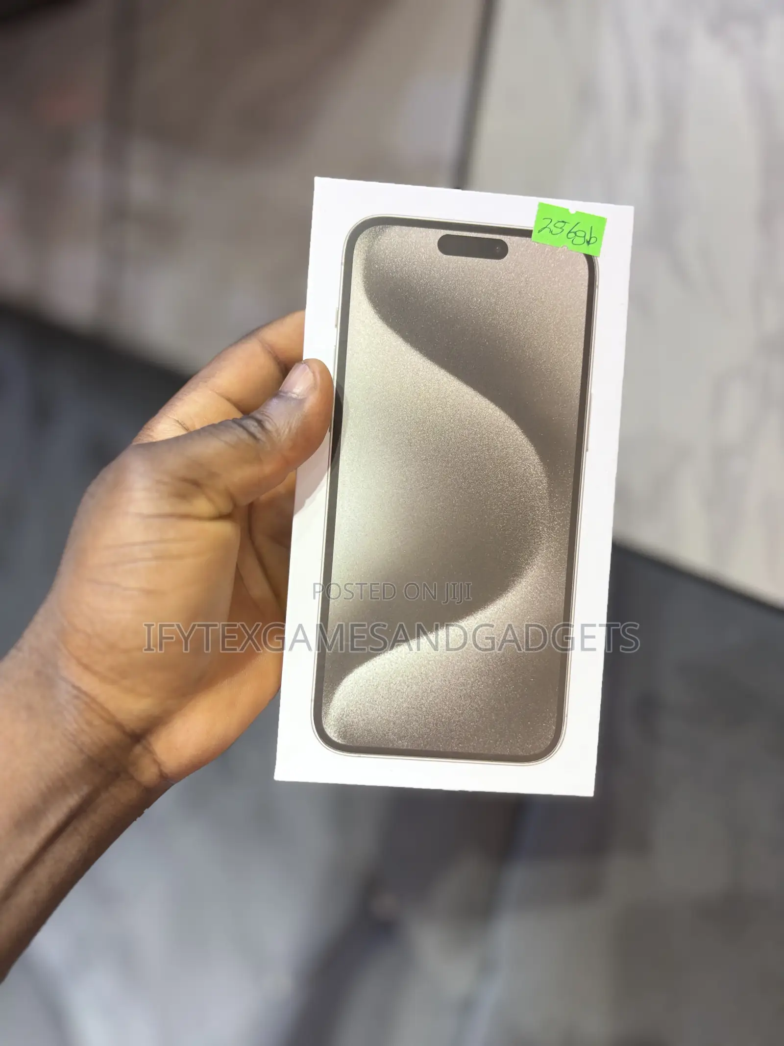 New Apple iPhone 15 Pro Max 256 GB Black