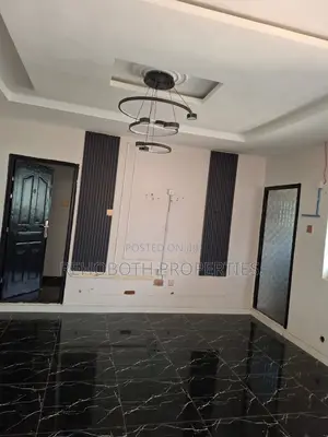 6bdrm Bungalow in Bck Of Richbam, Akala Express for sale