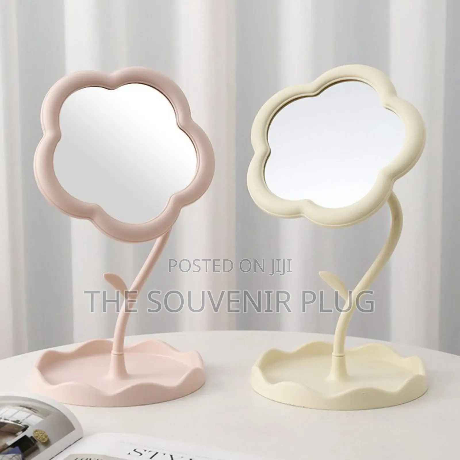 Daisy Mirror