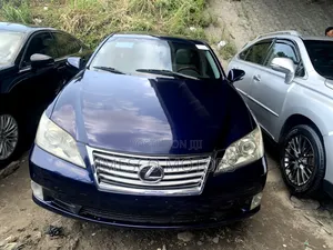 Lexus ES 2013 Blue