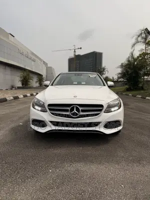Mercedes-Benz C300 Sport 4Matic Sedan AWD (2.0L 4cyll 7A) 2016 White