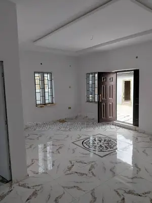 2bdrm Block of Flats in Jericho for sale