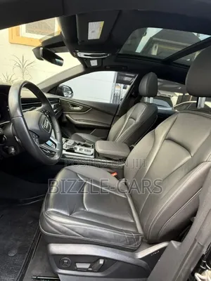 Audi Q8 2022 Black