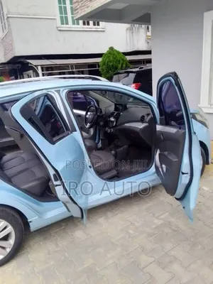 Chevrolet Spark 2LT 4dr Hatchback (1.2L 4cyl 5M) 2014 Blue