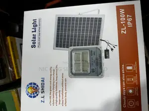 100 Watts Solar Flood Light
