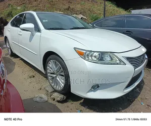 Lexus ES 350 FWD 2014 White