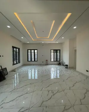 7bdrm Duplex in Utako for sale
