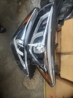 Head Light Hyundai Santafe