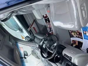 Toyota Highlander Limited 2012 Blue