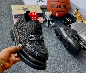 Men's Shoe