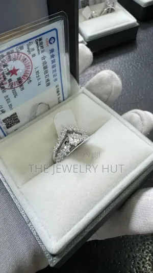 Moissanite Rings