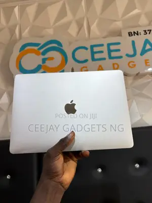 Laptop Apple MacBook Air 2020 8GB Intel Core I3 SSD 256GB