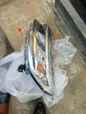 Headlights Honda Cr-v 2017 Model