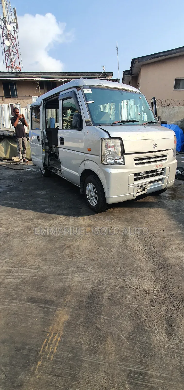 Suzuki APV Minibus 2010 Silver