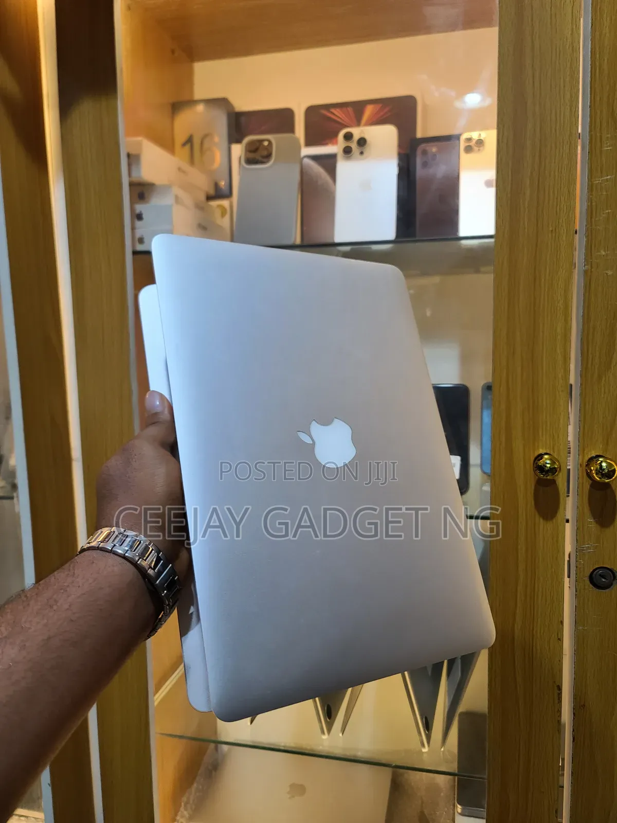Laptop Apple MacBook Air 2017 8GB SSD 256GB