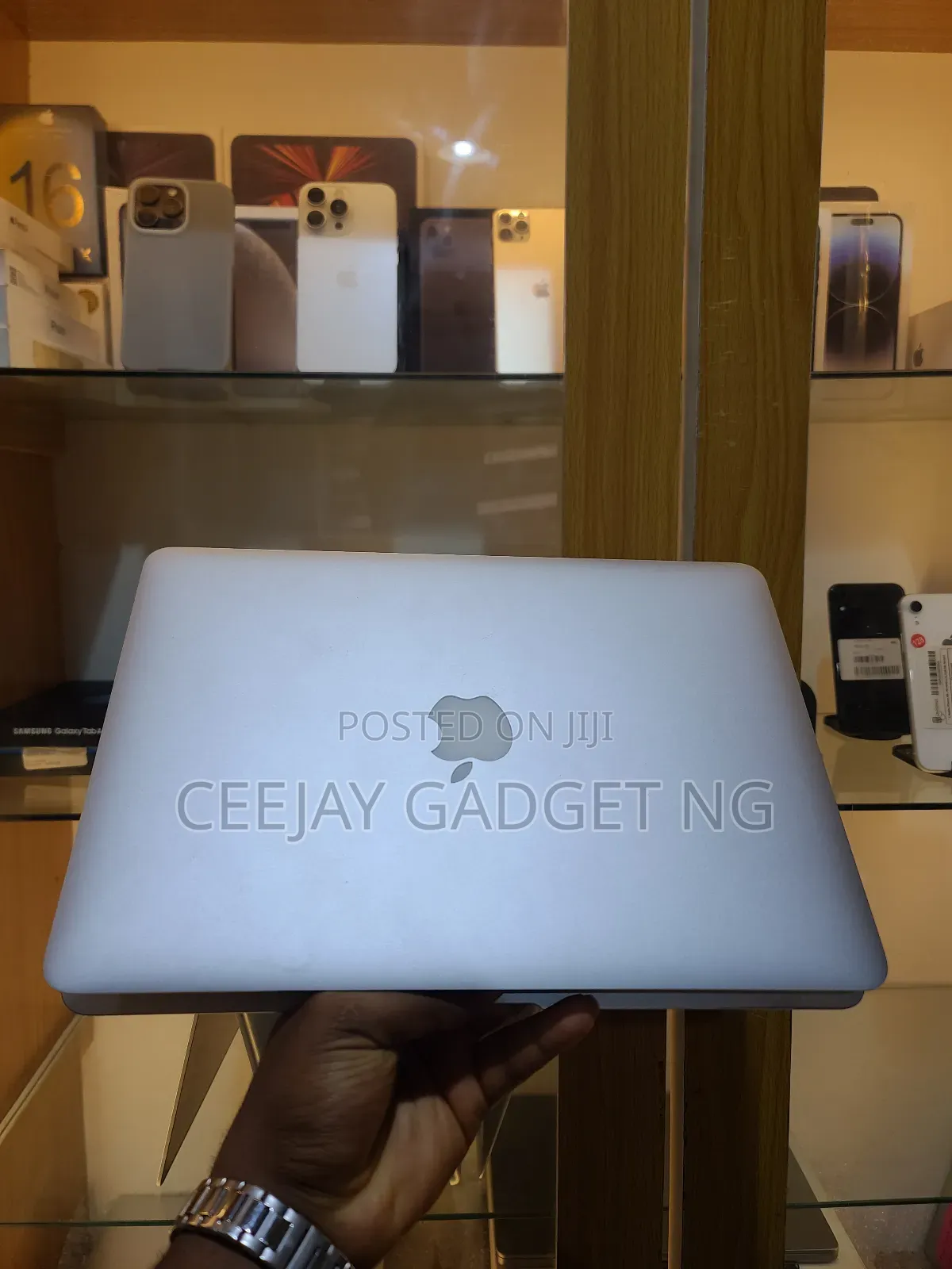 Laptop Apple MacBook Air 2017 8GB SSD 256GB