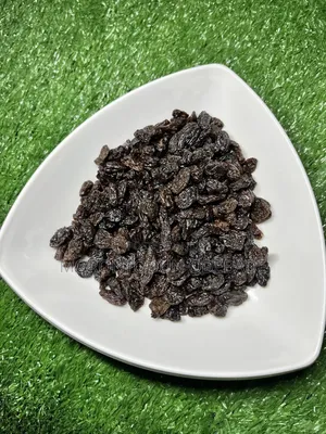 Black Raisins ( Dry Raisins)