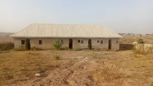 880sqm With 5 Units Self Contain for Sale in Karshi