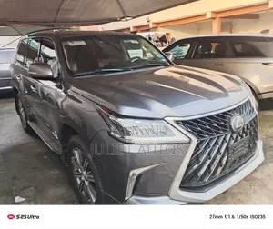 Lexus LX 2017 Gray