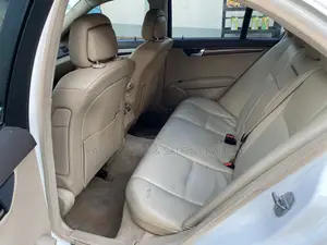 Mercedes-Benz C300 2011 White