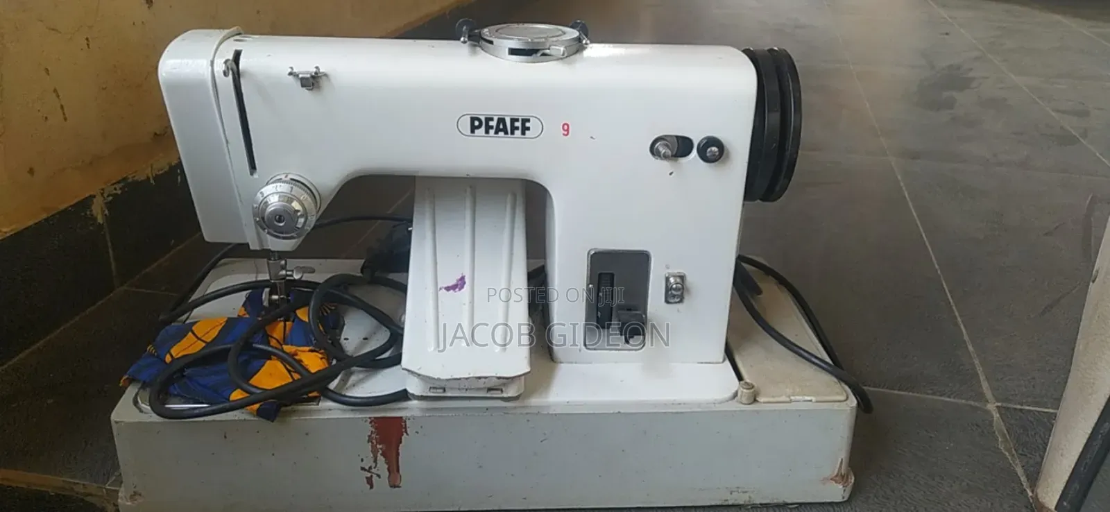 Pfaff Industrial Sewing Machine