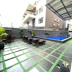 The Nini Cl Cozy 2 Bedroom Apartment