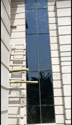 Frameless Windows