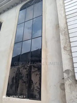 Frameless Windows