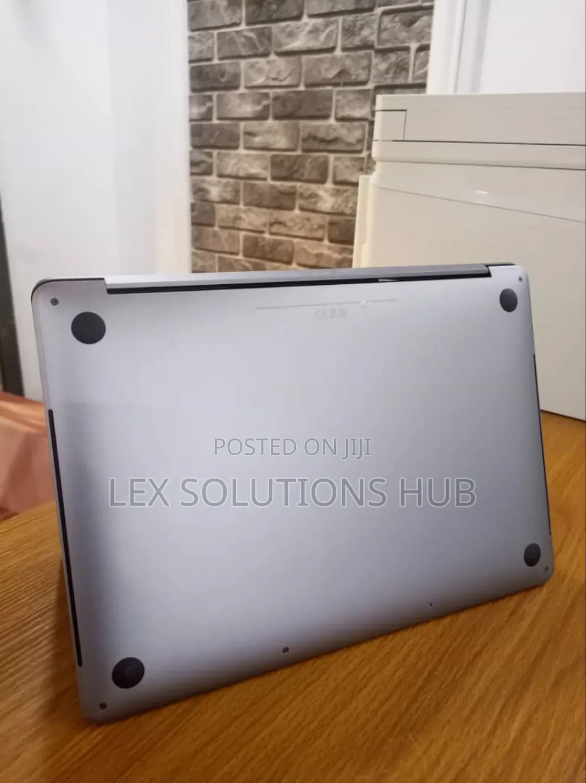 Laptop Apple MacBook 2020 16GB Intel Core i7 SSD 1T