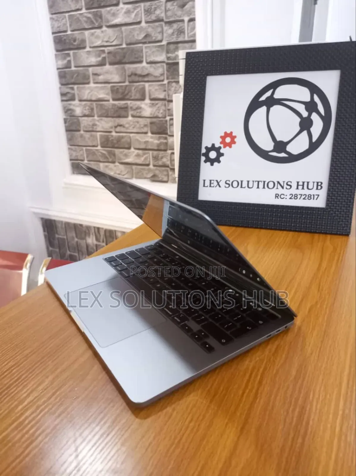 Laptop Apple MacBook 2020 16GB Intel Core i7 SSD 1T