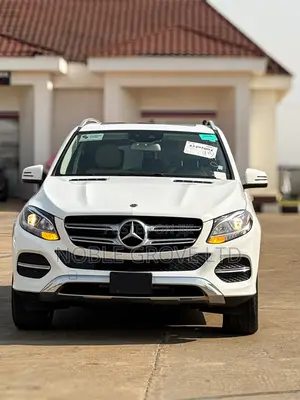 Mercedes-Benz GLE-Class GLE 350d 4MATIC 2017 White