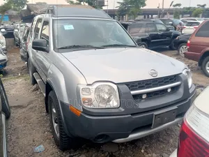 Nissan Xterra XE 4x4 2004 Silver