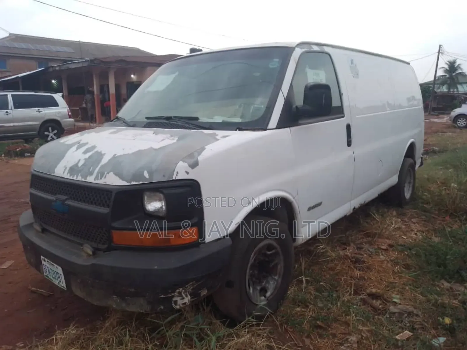 Chevrolet C5500 1999 White