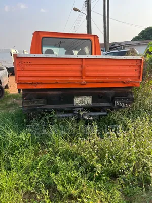 Ford Transit 2002 Orange