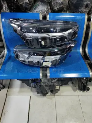 Toyota Corolla Head Lamp Set