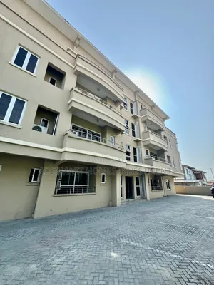 3bdrm Apartment in Lekki Phase 1 for rent