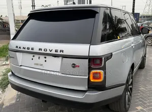 Land Rover Range Rover Vogue 2016 Silver