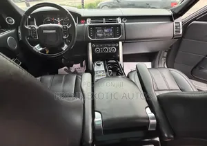 Land Rover Range Rover Vogue 2016 Silver