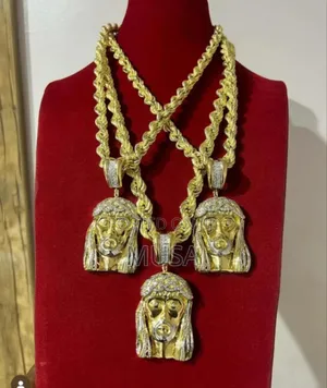 Pure 18K Gold Chain With Pendant - 170k Per Gram - Osun State