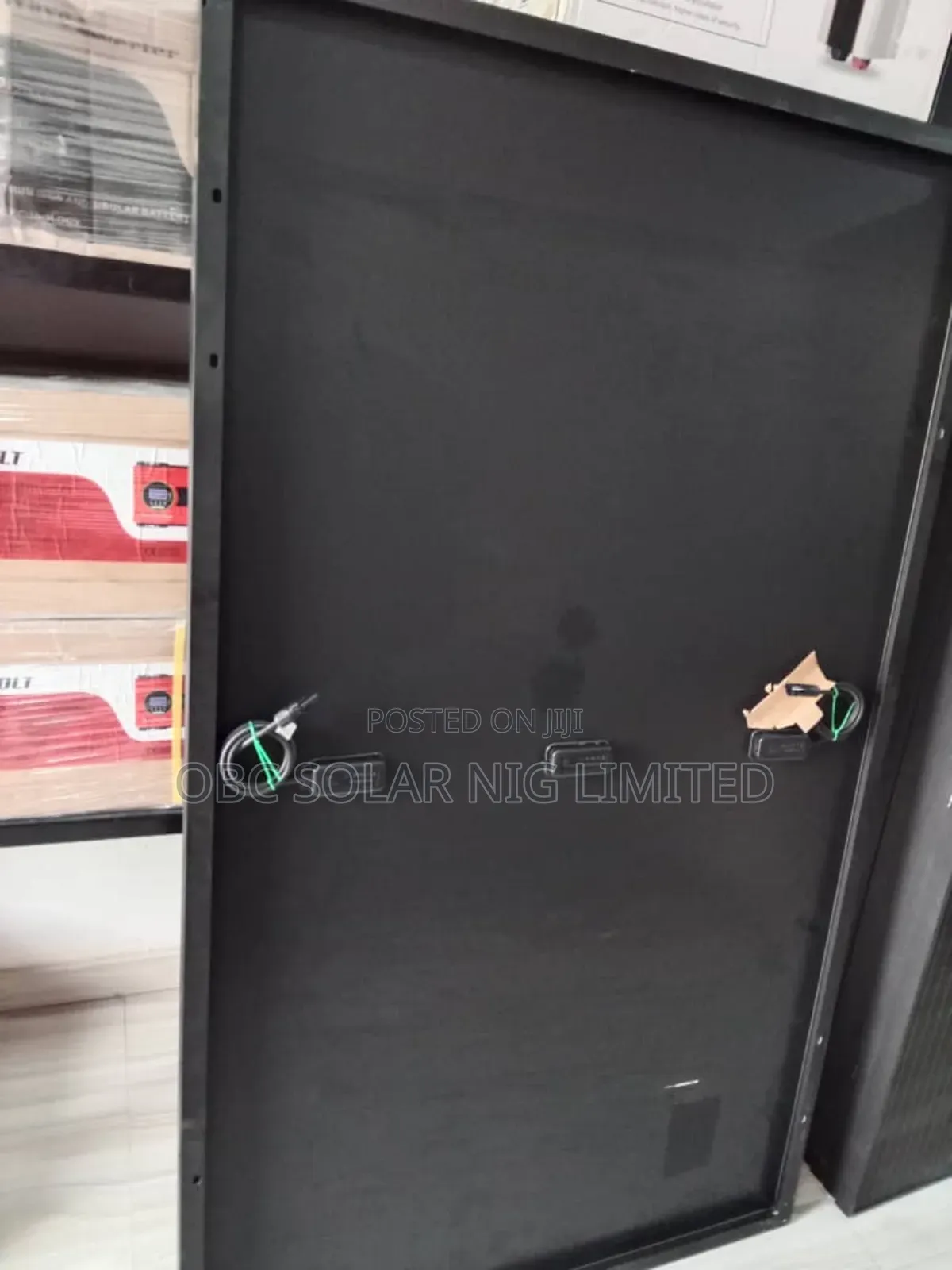 All Black Canadian 550watts Solar Panel