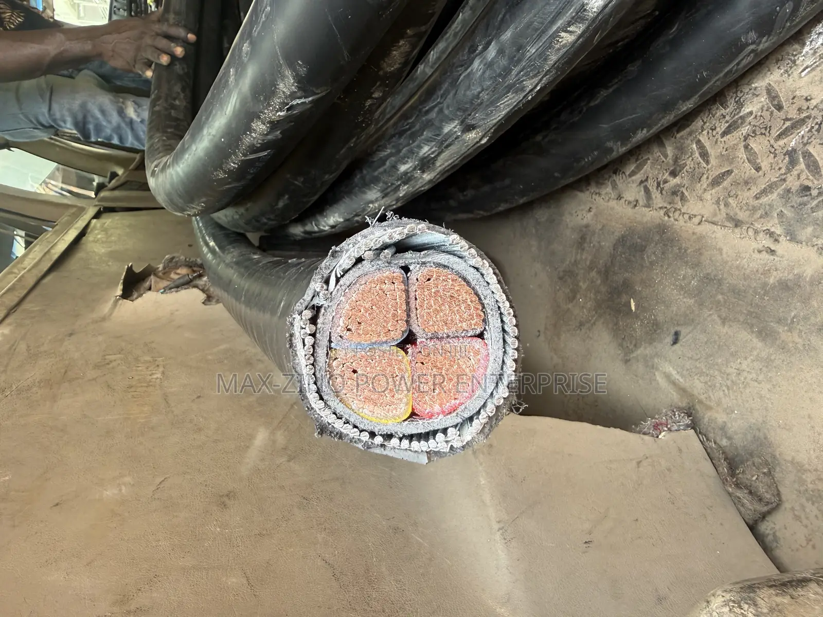 240mm X4 Core Armored Cable