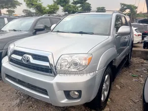 Toyota 4-Runner 2008 Silver
